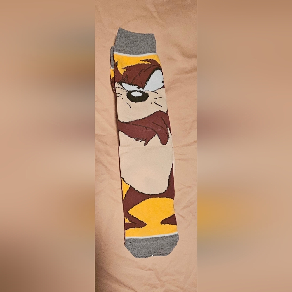 Looney Tunes Tasmanian Devil crew socks